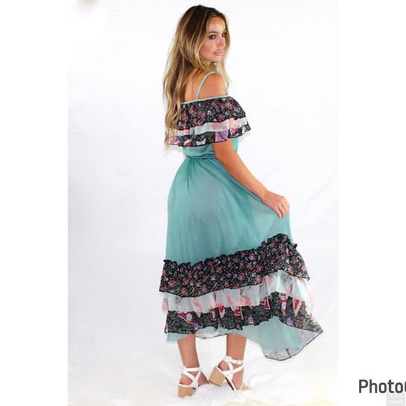 NWT Latiste By Amy Free Spirit Flowy Deep Sage Tiered Midi Dress Size S - Picture 3 of 14